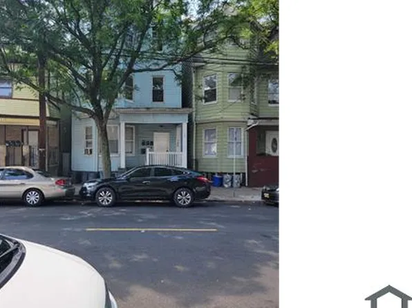 169 S 10th St Floor 1, Newark, NJ 07107