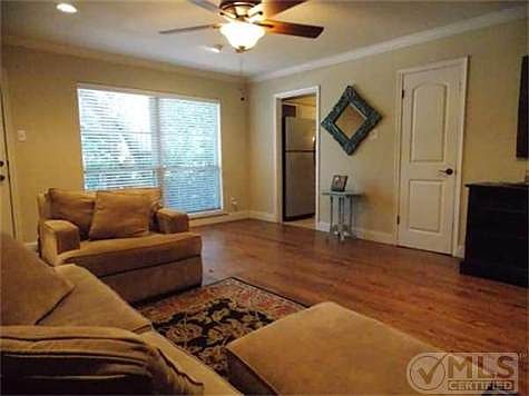 2nd image of 4722 McKinney Ave #B