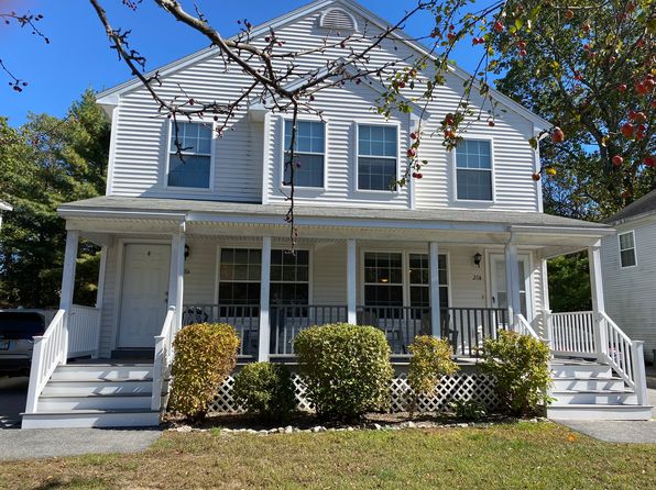 28 Carriage Ln