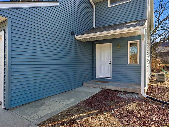 2nd image of 2017 S Ridge Dr