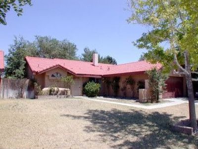 45330 Essex Ln, Lancaster, CA, 93534