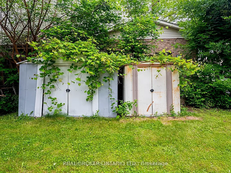 47 Rotary Dr — Photo 32