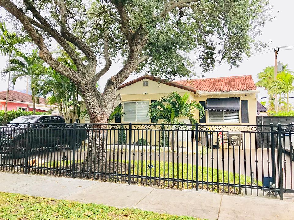 1st image of 6511 SW 18th Ter
