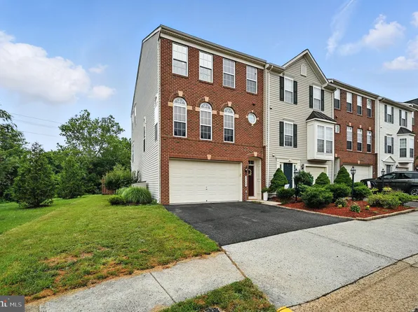 25399 Peaceful Ter, Aldie, VA 20105