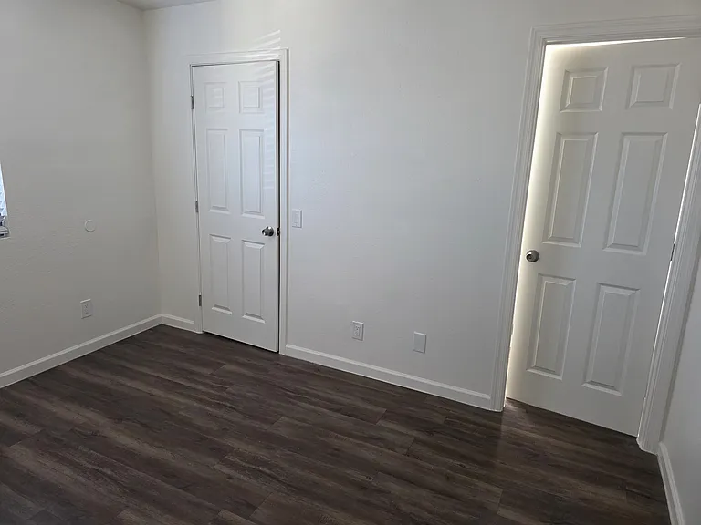 1311 N Gila St #3 — Photo 34