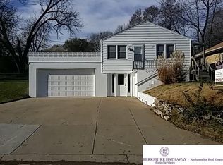 5630 S 51st Ave, Omaha, NE 68117