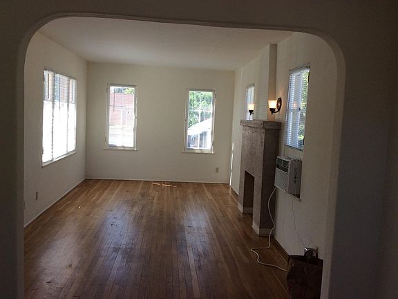 3rd image of 1012 N Columbia Ave