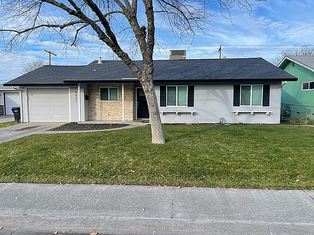 1st image of 3633 Plymouth Dr