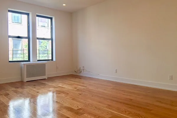 Rented by Compass | media 28