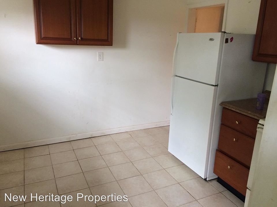 904 Front St Coatesville, PA, 19320 Apartments for Rent Zillow