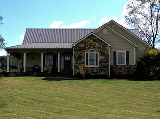 21455 Piper Rd, Damascus, VA 24236