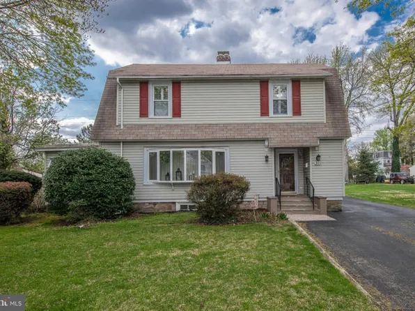 311 E Hinckley Ave, Ridley Park, PA 19078
