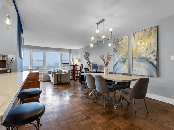 4555 Henry Hudson Pkwy W image 10 of 40