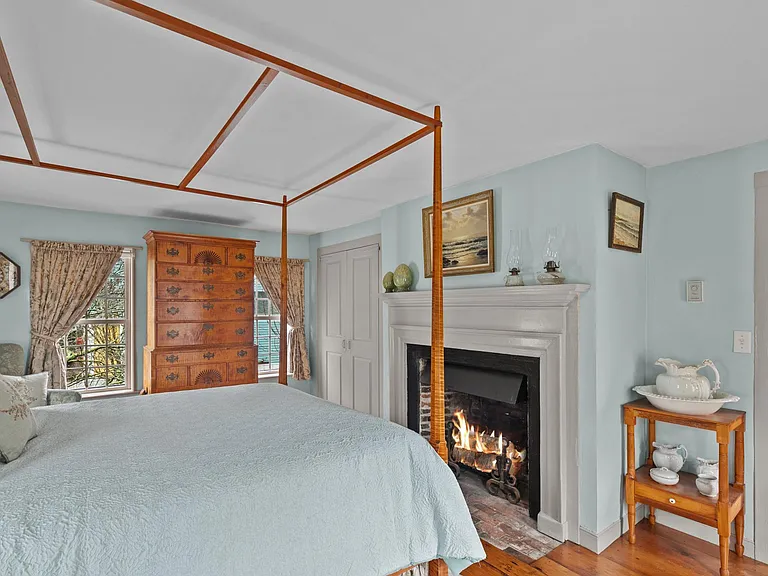 11 Cross St — Photo 10