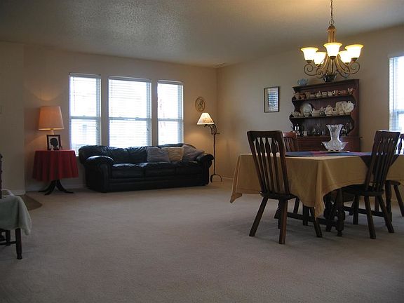 3rd image of 4361 Pocahontas Ct