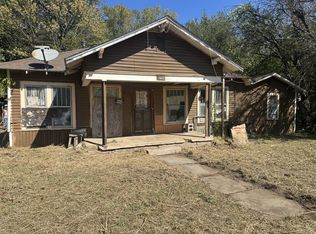 118 W Harrison St, Maud, OK 74854