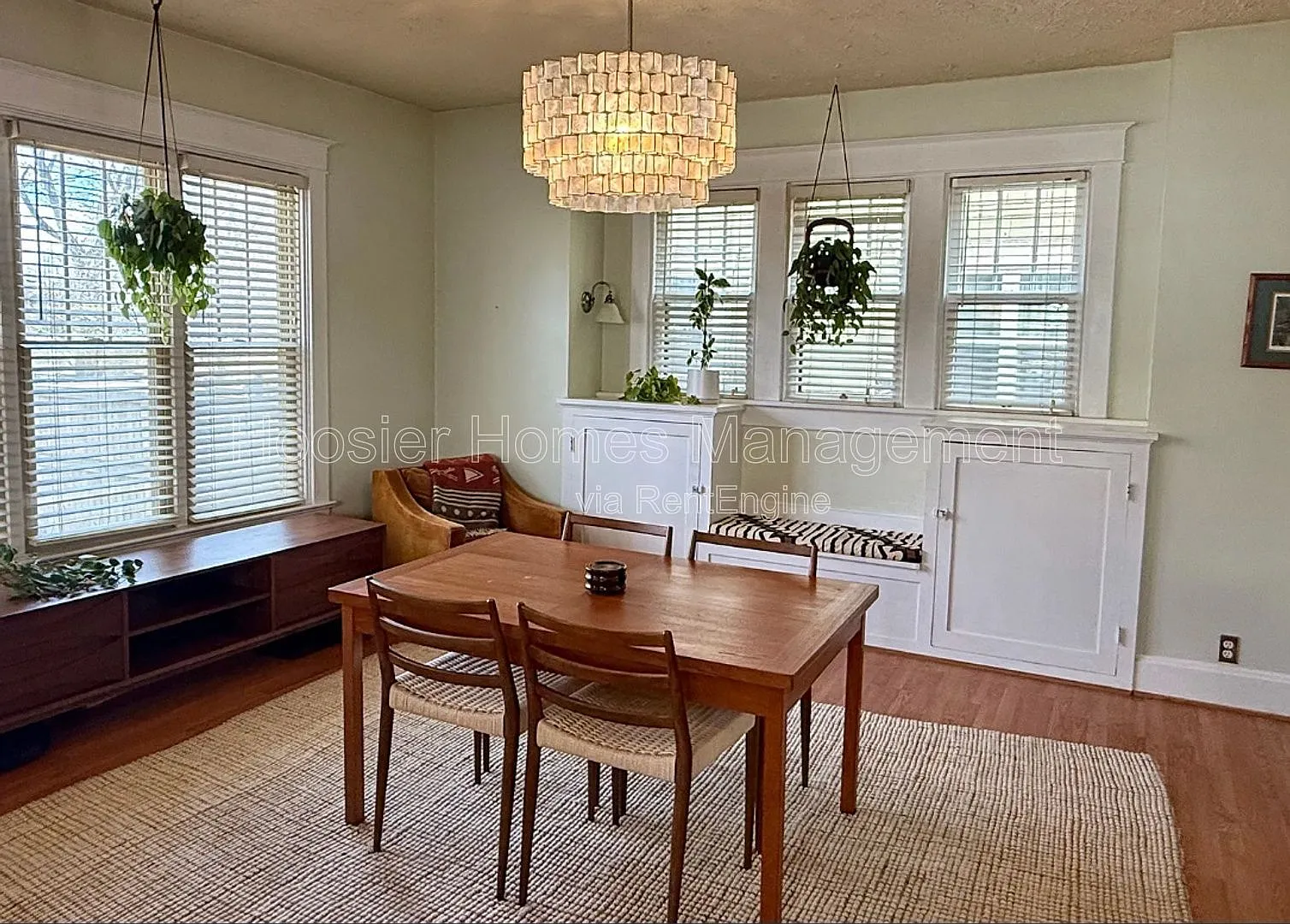 3 bed, 1.5 bath, 2263 sqft, $1,950 — Photo 4