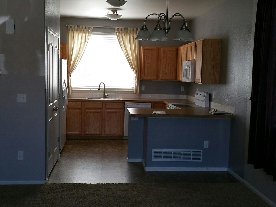 2nd image of 331 Moss Rock Way