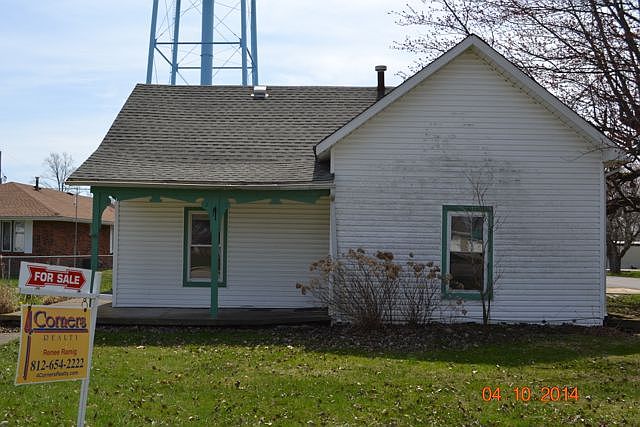 1st image of 13068 Bank St