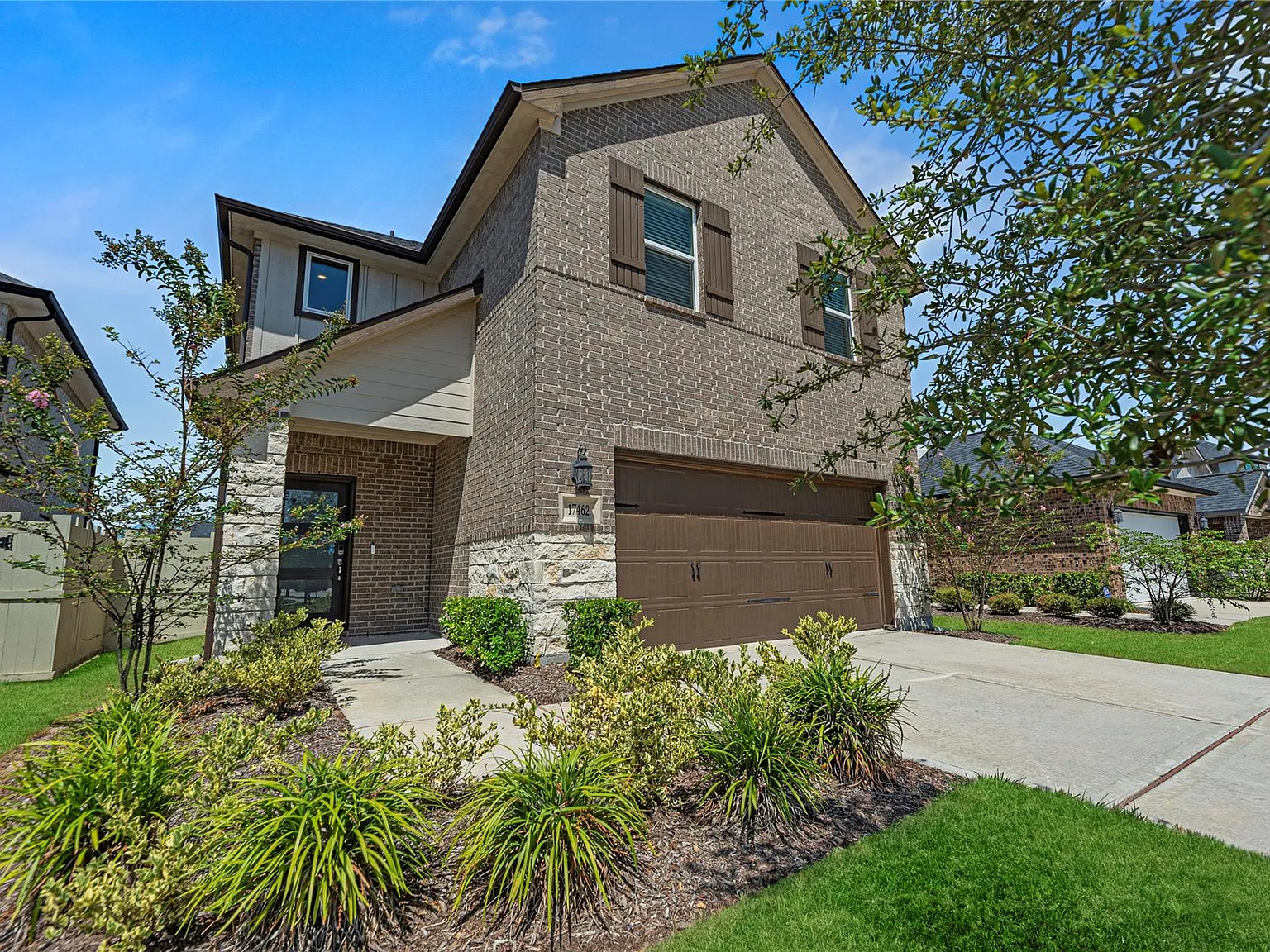 3 bed, 2.5 bath, 1576 sqft, $2,450 — Photo 3