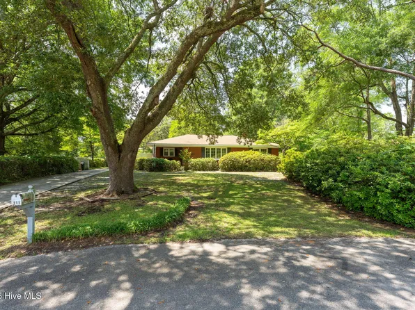 211 Spruce Circle, Wilmington, NC 28403