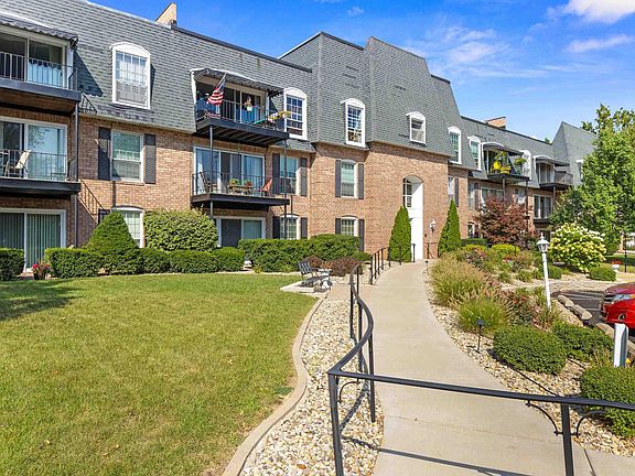 3rd image of 4900 N Knoxville Ave APT 118A