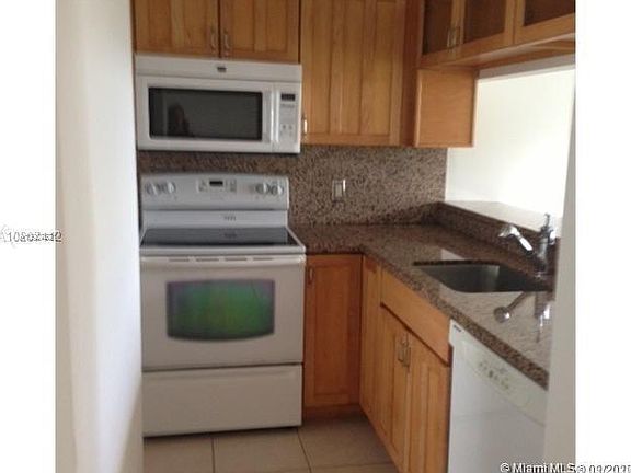 3rd image of 1125 Coral Club Dr #1125