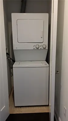 Sold by R New York | media 7
