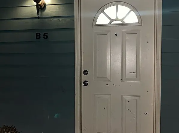 501 SW 75th St APT B5, Gainesville, FL 32607