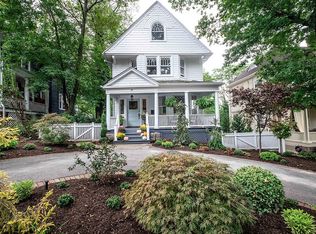 82 Spring Ln, Englewood, NJ 07631