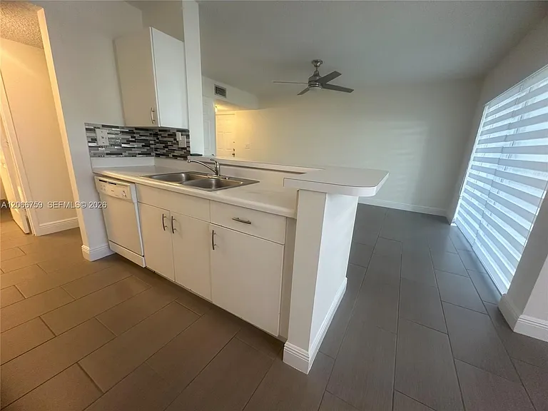 2640 S University Dr #118 — Photo 14