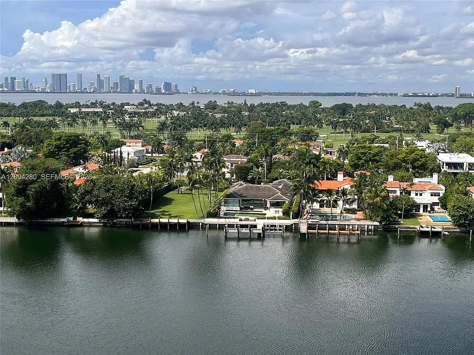 5880 Collins Ave #Penthouse 1
