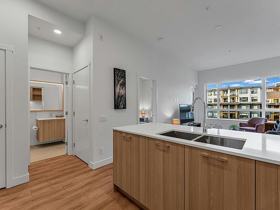 3rd image of 741 Anskar Ct #403