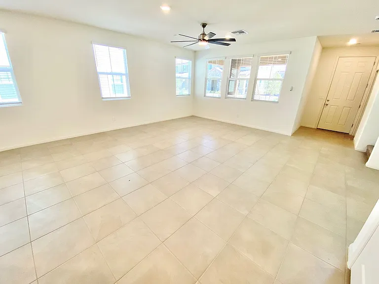 2610 Ercolano St — Photo 3