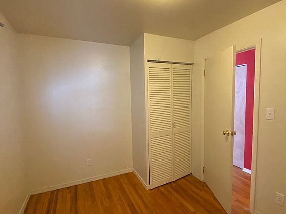 5th image of 1931 Fairwood Ln