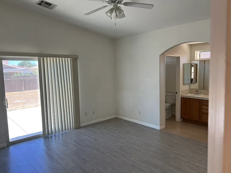830 Aurora Way — Photo 11