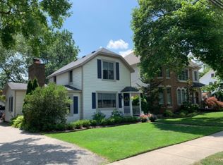 623 1st St, Rochester, MI 48307