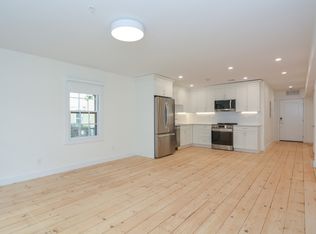 9 State St #6, Marblehead, MA 01945