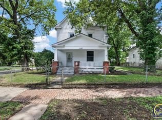 1100 SW Macvicar Ave, Topeka, KS 66604