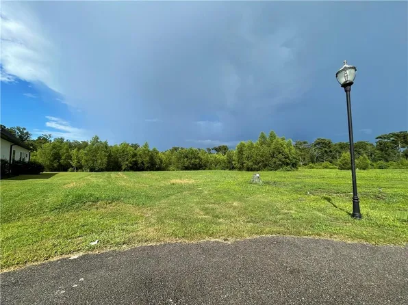 118 Wood Duck Dr, Belle Chasse, LA 70037