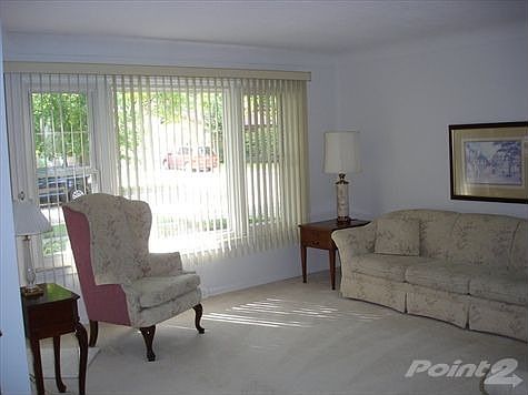 2nd image of 33008 Grennada St