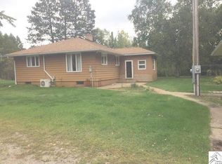 5004 Pine Ln, Gilbert, MN 55741