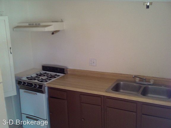 4th image of 4810 E 4th St Unit B