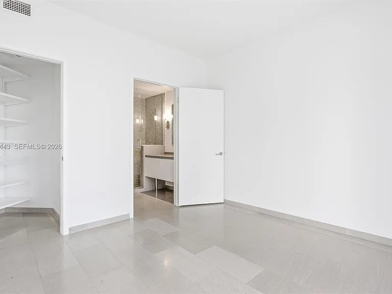 68 SE 6th St #2702 — Photo 63