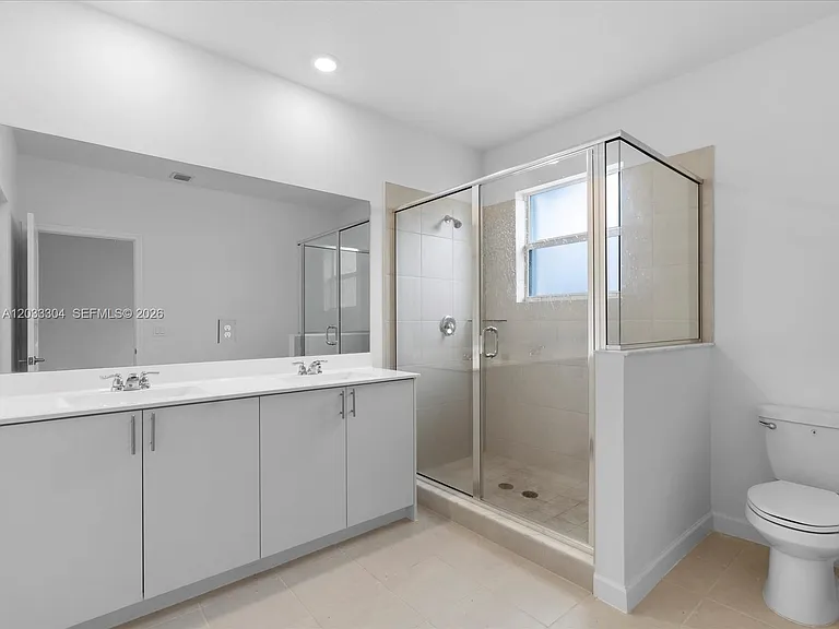 106 SW 184th Pl #106 — Photo 24