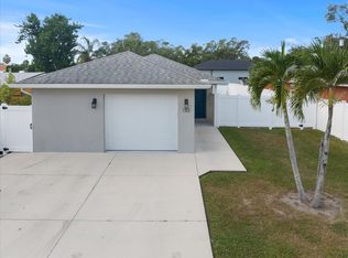 163 Pennsylvania Ave, Osprey, FL 34229