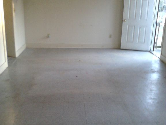 5th image of 1324 Grant Ave