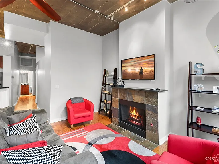 1111 W 15th St #121 — Photo 5