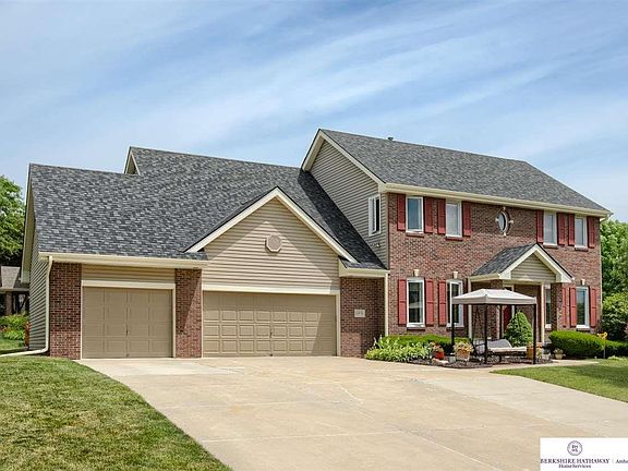 2nd image of 13970 Hillsborough Dr