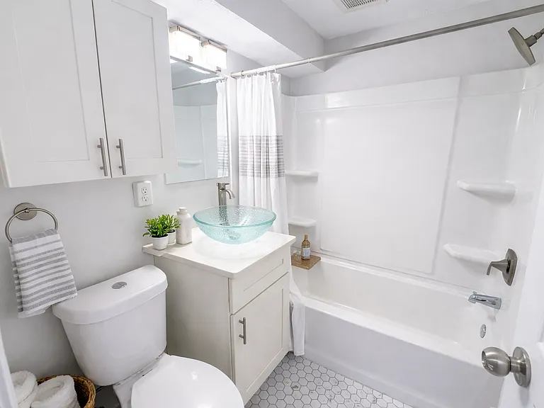 502 Park Ave #1 — Photo 5